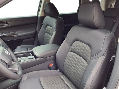 New 2026 Nissan Pathfinder SV w/ Cargo Package AWD/4WD image 13