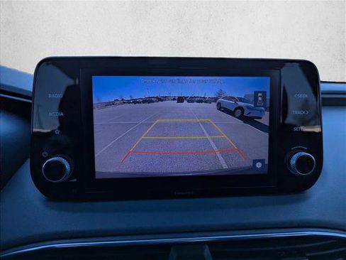 Used 2022 Hyundai Santa Fe SEL w/ Convenience Package image 18