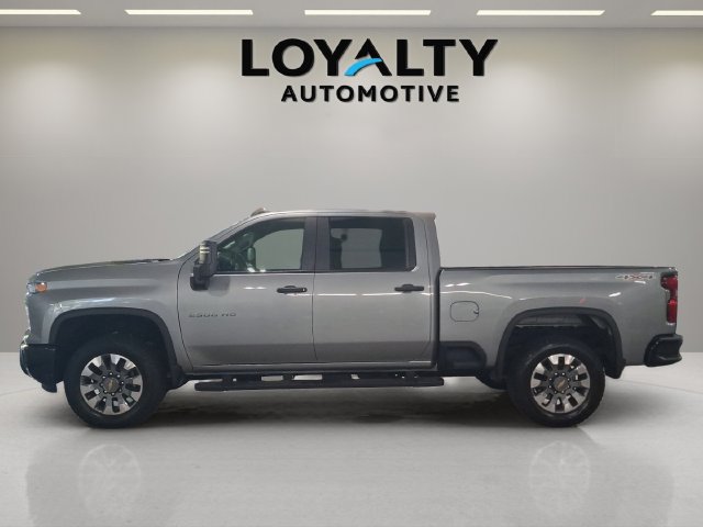 Used 2024 Chevrolet Silverado 2500 Custom w/ Custom Value Package AWD/4WD image 2