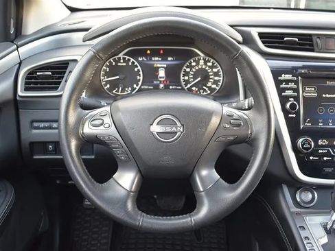 Used 2023 Nissan Murano SV AWD/4WD image 14