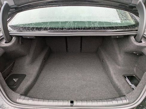 Used 2023 BMW 530i xDrive w/ Premium Package image 6