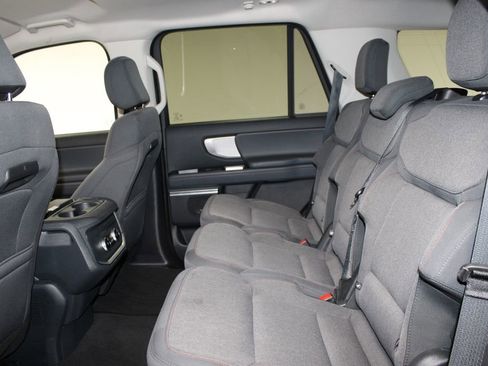 Used 2025 Ford Expedition Active RWD image 24