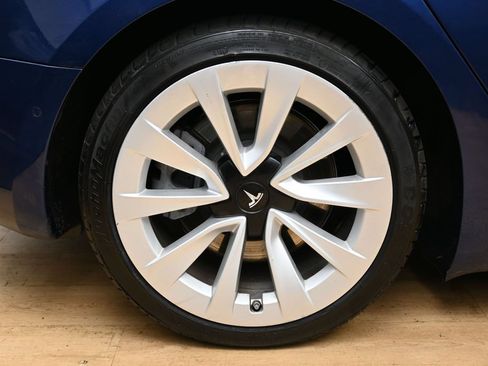 Used 2021 Tesla Model 3 Standard Range Plus RWD image 11
