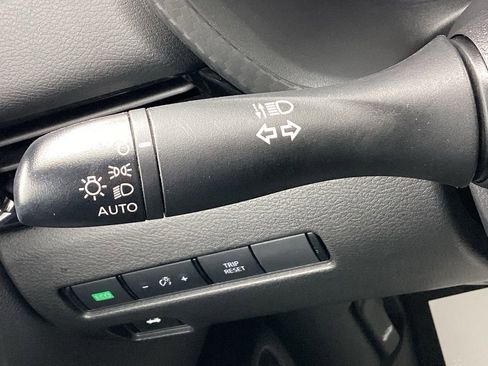Used 2025 Nissan Sentra SV FWD image 24