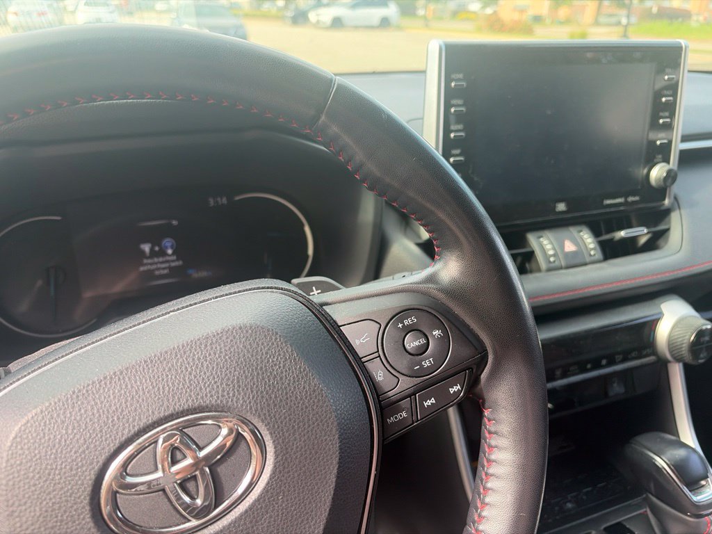 Used 2021 Toyota RAV4 XSE w/ Weather Package AWD/4WD image 5