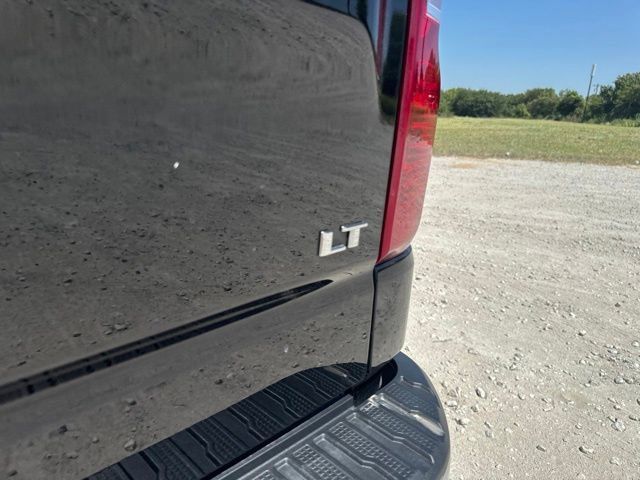 Used 2026 Chevrolet Silverado 1500 LT AWD/4WD image 12