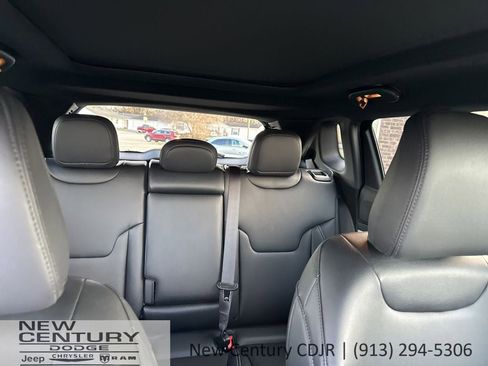 New 2026 Jeep Compass Limited w/ Sun, Sound & Navigation Group AWD/4WD image 23