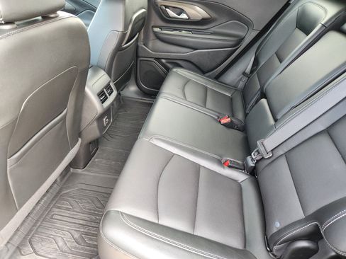 Certified 2023 GMC Terrain SLT w/ Tech Package image 30