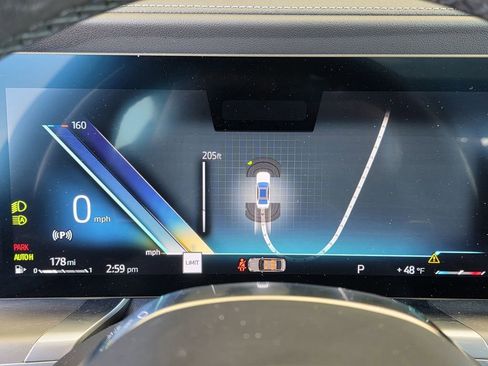 Used 2023 BMW 740i image 15