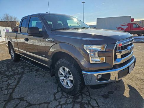 Used 2015 Ford F150 XLT w/ Trailer Tow Package image 2