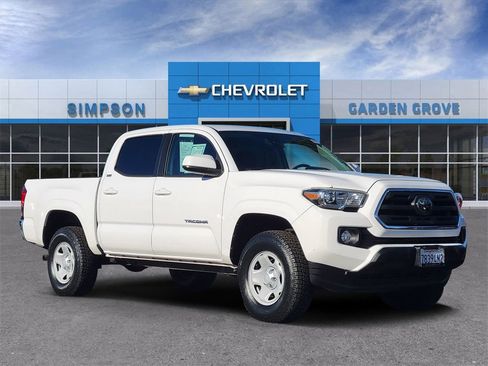 Used 2018 Toyota Tacoma SR5 image 1