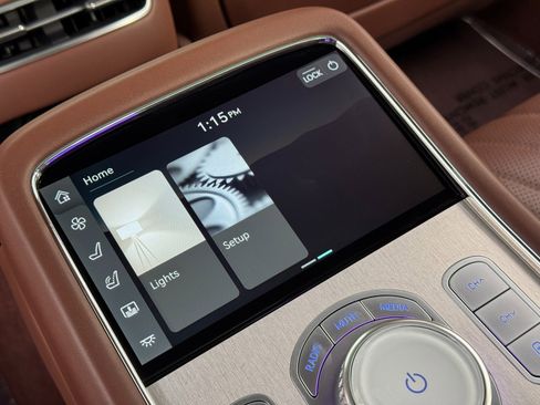 Used 2024 Genesis G90 3.5T image 44