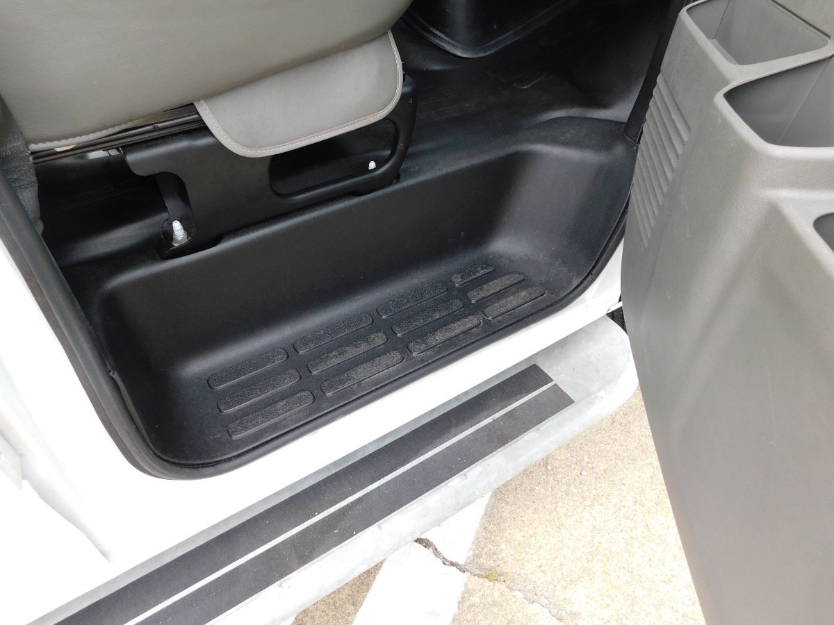 Used 2025 GMC Savana 2500 w/ Driver Convenience Package RWD image 22