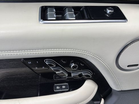 Used 2021 Land Rover Range Rover Autobiography AWD/4WD image 19
