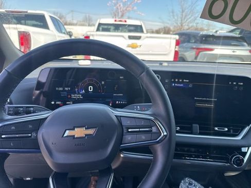 Certified 2025 Chevrolet Equinox LT image 5