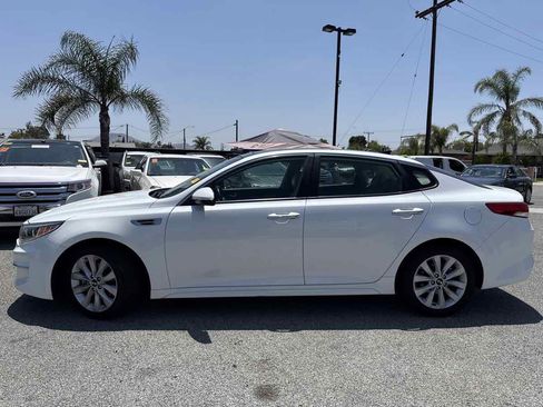 Used 2016 Kia Optima EX w/ Premium Package FWD image 5