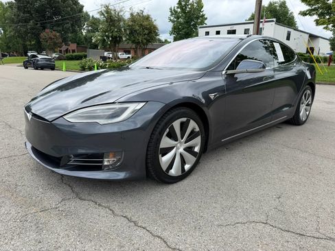 Used 2020 Tesla Model S Long Range Plus AWD/4WD image 9