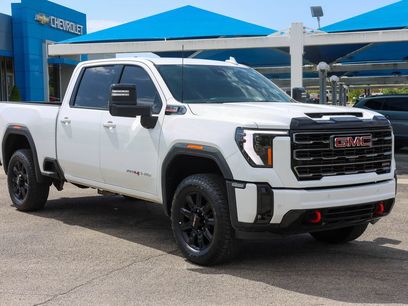 Used 2025 GMC Sierra 2500 AT4