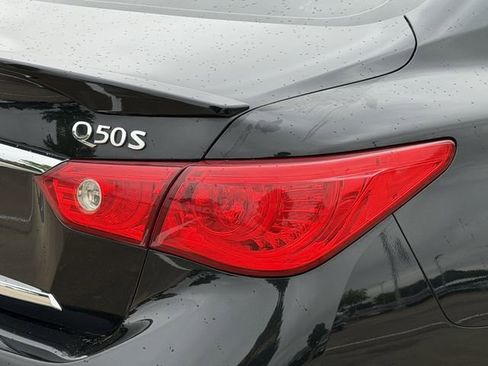 Used 2017 INFINITI Q50 Sport AWD/4WD image 7