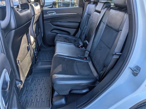 Certified 2021 Jeep Grand Cherokee Laredo X image 21