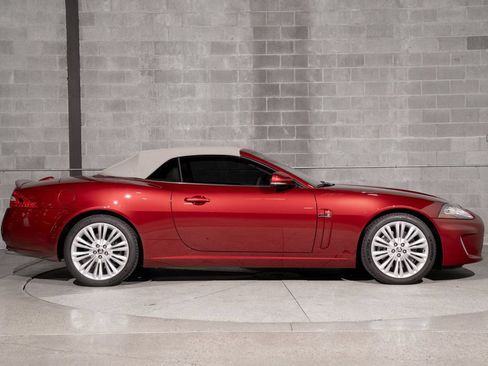 Used 2010 Jaguar XK Convertible RWD image 10