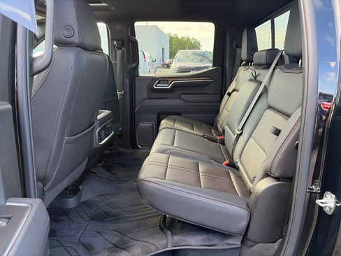 Used 2025 Chevrolet Silverado 1500 High Country w/ High Country Premium Package AWD/4WD image 29