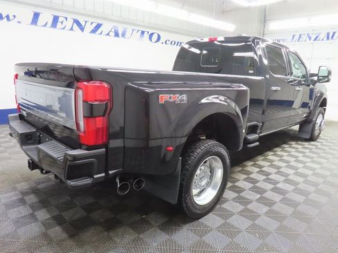 Used 2025 Ford F450 Platinum w/ Platinum Plus Package image 4