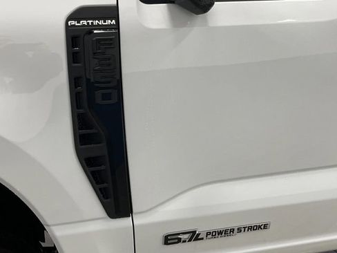 Used 2025 Ford F350 Platinum image 41