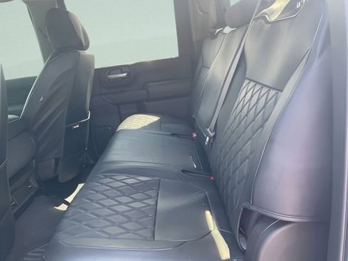 Used 2021 Chevrolet Silverado 2500 Custom w/ Custom Value Package AWD/4WD image 16