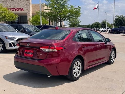 Used 2026 Toyota Corolla LE image 5