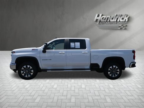 Used 2026 Chevrolet Silverado 2500 LT w/ Safety Package AWD/4WD image 7