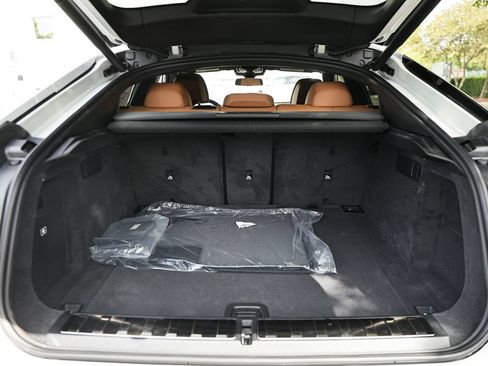 New 2027 BMW X6 M60i AWD/4WD image 33