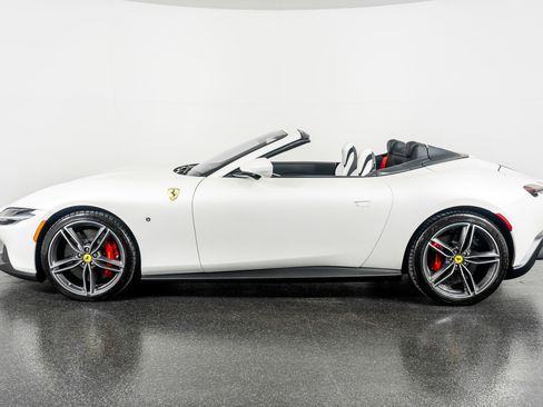 Used 2024 Ferrari Roma Base image 18