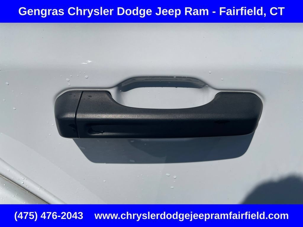 Certified 2024 Jeep Wrangler Unlimited w/ Convenience Group AWD/4WD image 25