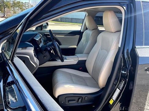 Used 2022 Lexus RX 450hL Luxury w/ Cold Area Package (CT) image 16