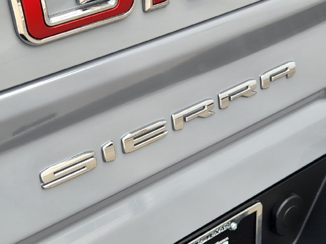 Used 2024 GMC Sierra 2500 AT4 w/ AT4 Premium Plus Package AWD/4WD image 9