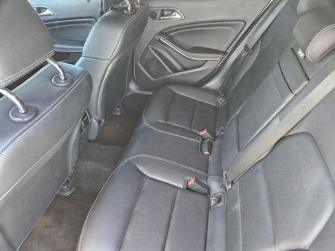 Used 2019 Mercedes-Benz GLA 250 image 29