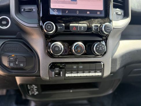 New 2026 RAM 3500 Tradesman w/ Chrome Appearance Group A AWD/4WD image 13