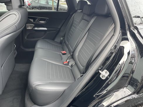 New 2026 Mercedes-Benz GLC 300 image 36