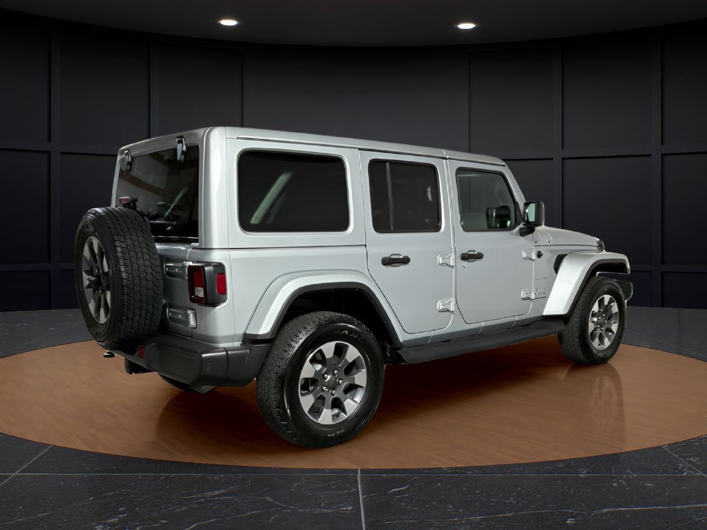 Used 2023 Jeep Wrangler Unlimited Sahara w/ Cold Weather Group AWD/4WD image 5