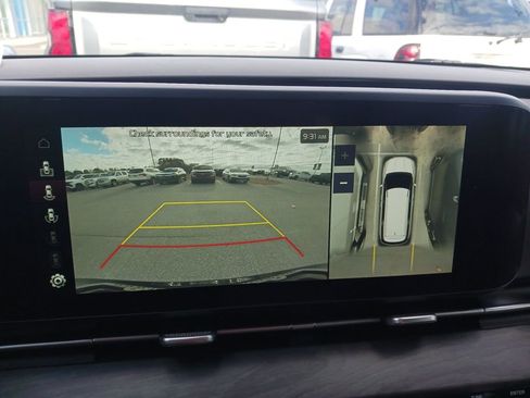 Used 2024 Kia Carnival SX image 21