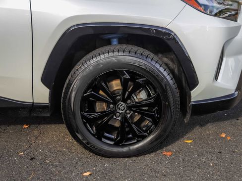 Used 2022 Toyota RAV4 XSE image 7