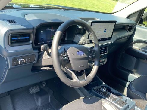 Certified 2025 Ford Maverick Lobo AWD/4WD image 20