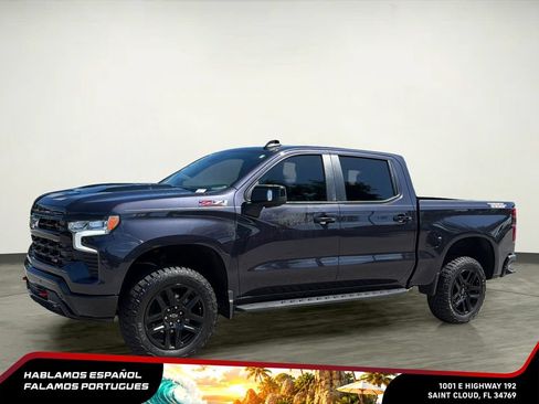 Used 2024 Chevrolet Silverado 1500 LT Trail Boss w/ LT Trail Boss Premium Package AWD/4WD image 3