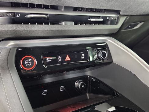 New 2026 Audi SQ5 Premium Plus AWD/4WD image 29