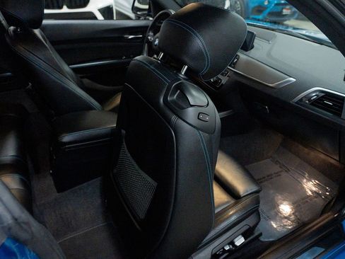 Used 2018 BMW M2 image 31