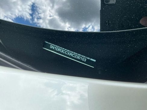 Used 2024 Nissan Pathfinder SL image 30