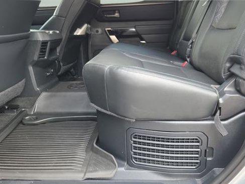 Used 2024 Toyota Tundra Limited image 23