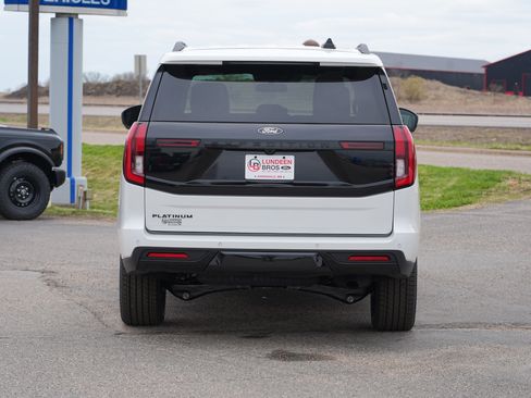 New 2026 Ford Expedition Platinum AWD/4WD image 4