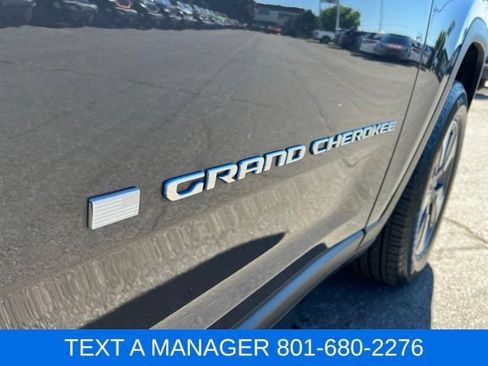 Used 2024 Jeep Grand Cherokee Limited 4xe w/ Trailer Tow Package AWD/4WD image 9